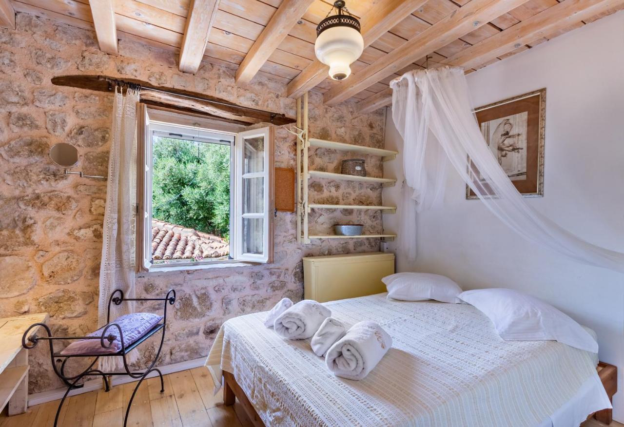 Pavezzo Country Retreat Aparthotel Katouna Exterior photo